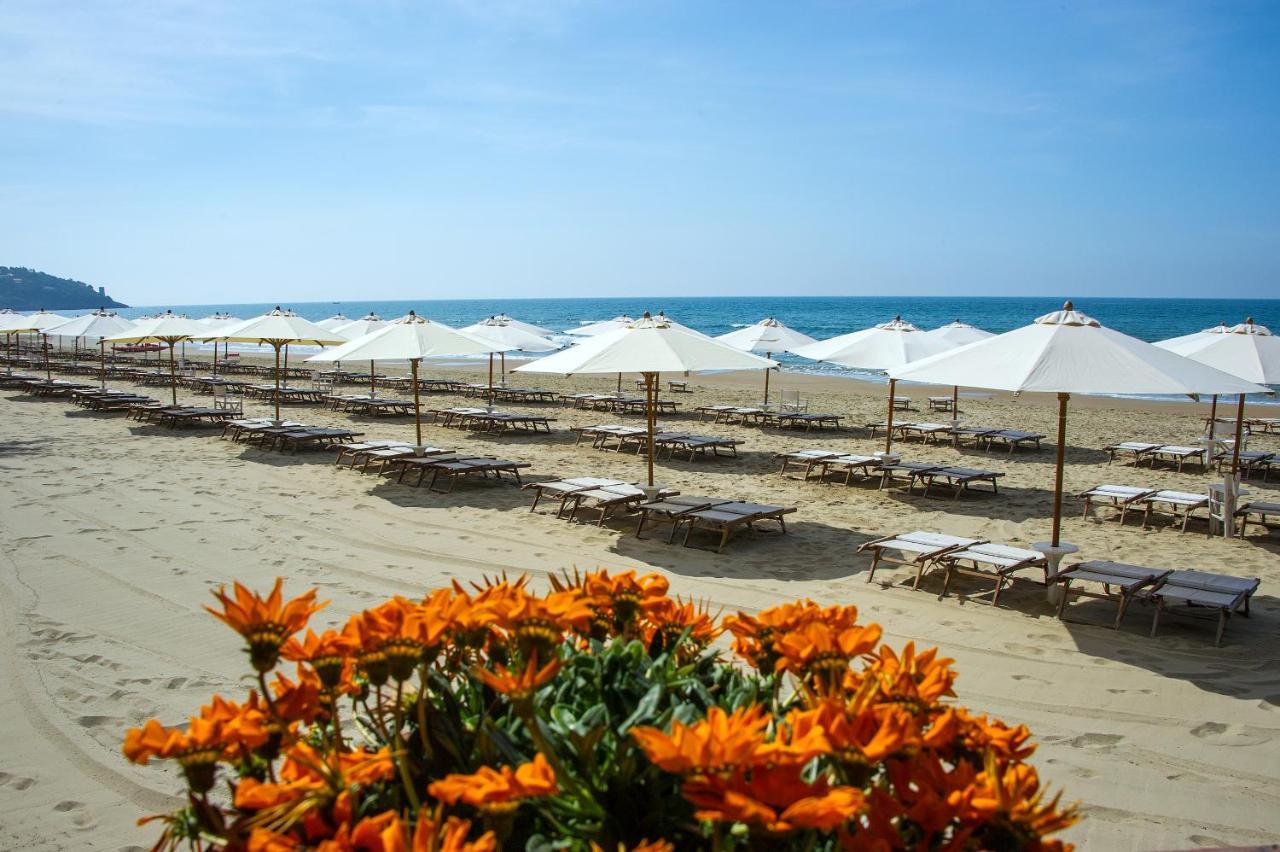 גאטה Aeneas' Landing Resort מראה חיצוני תמונה